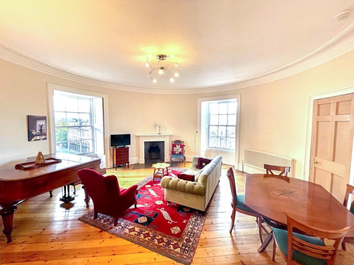 Incredible St Andrew'S Sq - 2 Bed In The Sky, Edinburgh